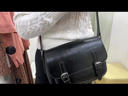 ❤️ Публична мастурбация на младата кучка FeralBerry с вибратор в стаята за обличане ❤️ Порно в bg.fotonovelasxxx.ru ❤